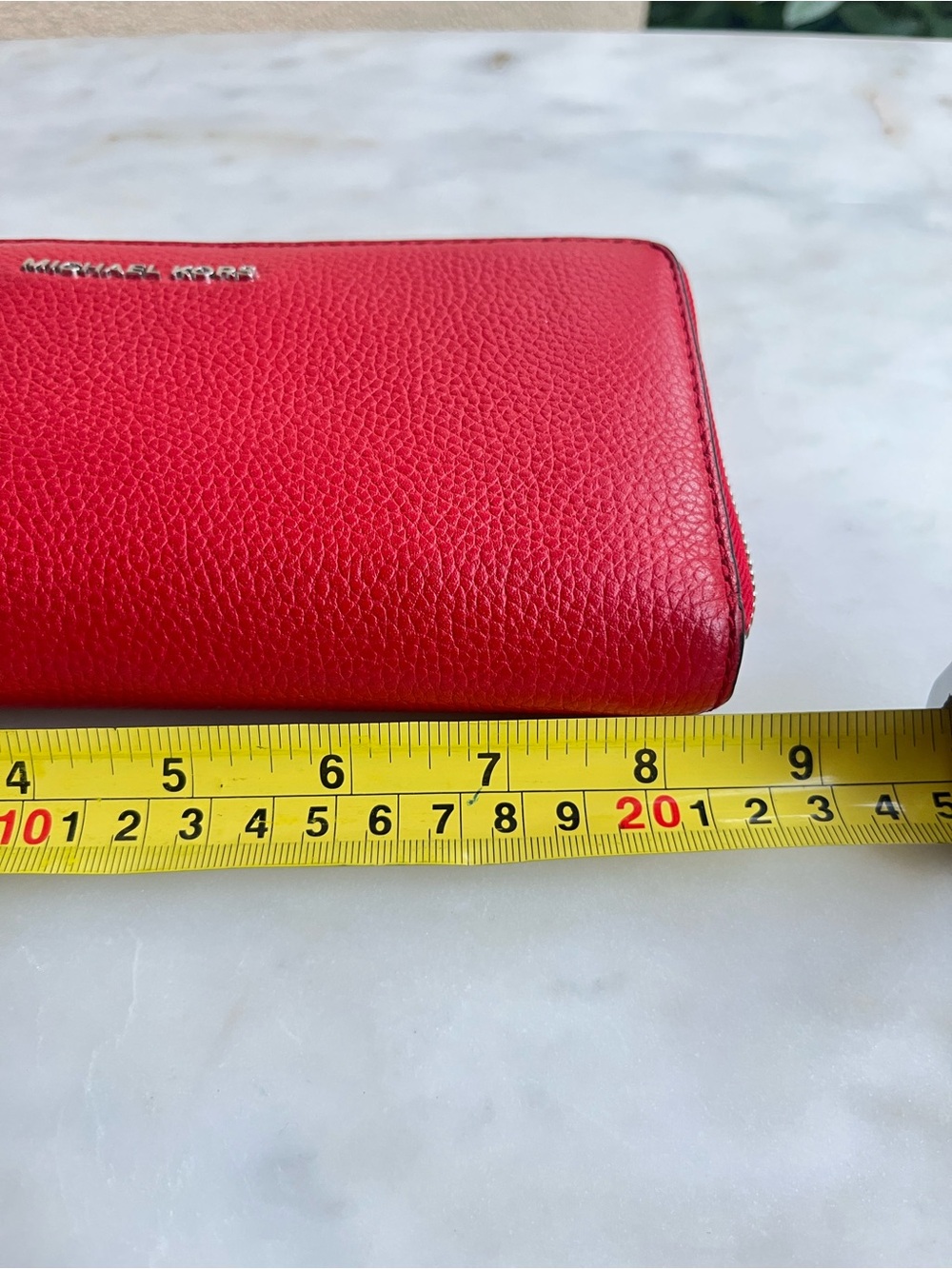 Michael Kors red leather zip wallet - Picture 5 of 6